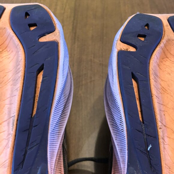 Asics Novablast - Picture 6 of 7